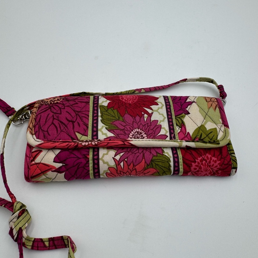Vera Bradley Knot Just a Clutch